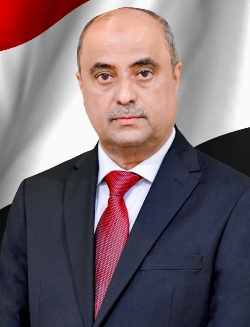 مصدر حكومي يوضح أسباب تأخر عودة رئيس الوزراء إلى عدن...