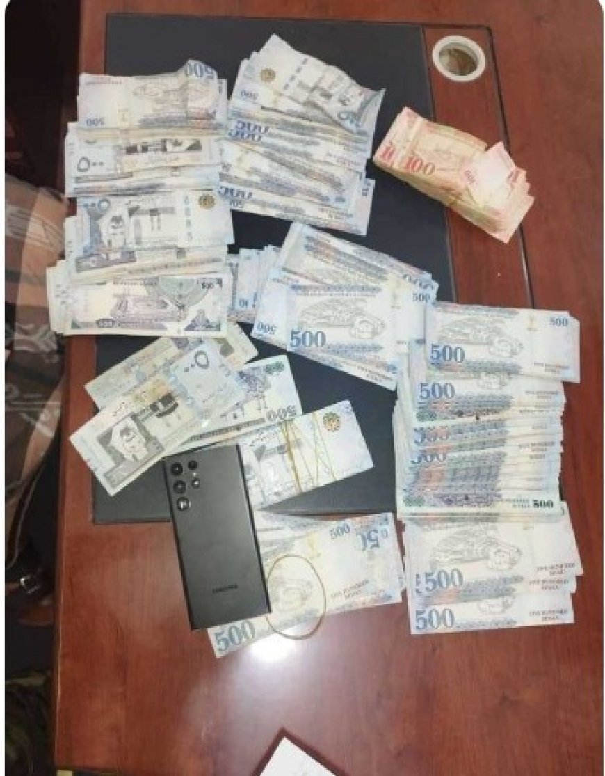قوات أمن العاصمة عدن تلقي القبض على متهم بسرقة 220 ألف ريال سعودي...