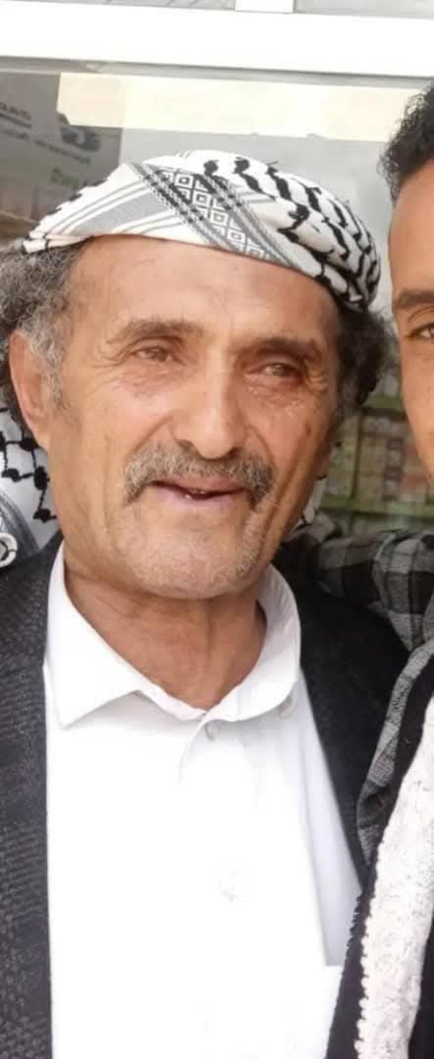 جريمة مروعة في إب.. ابن يقتل والده بثلاث رصاصات بعد صلاة الفجر
