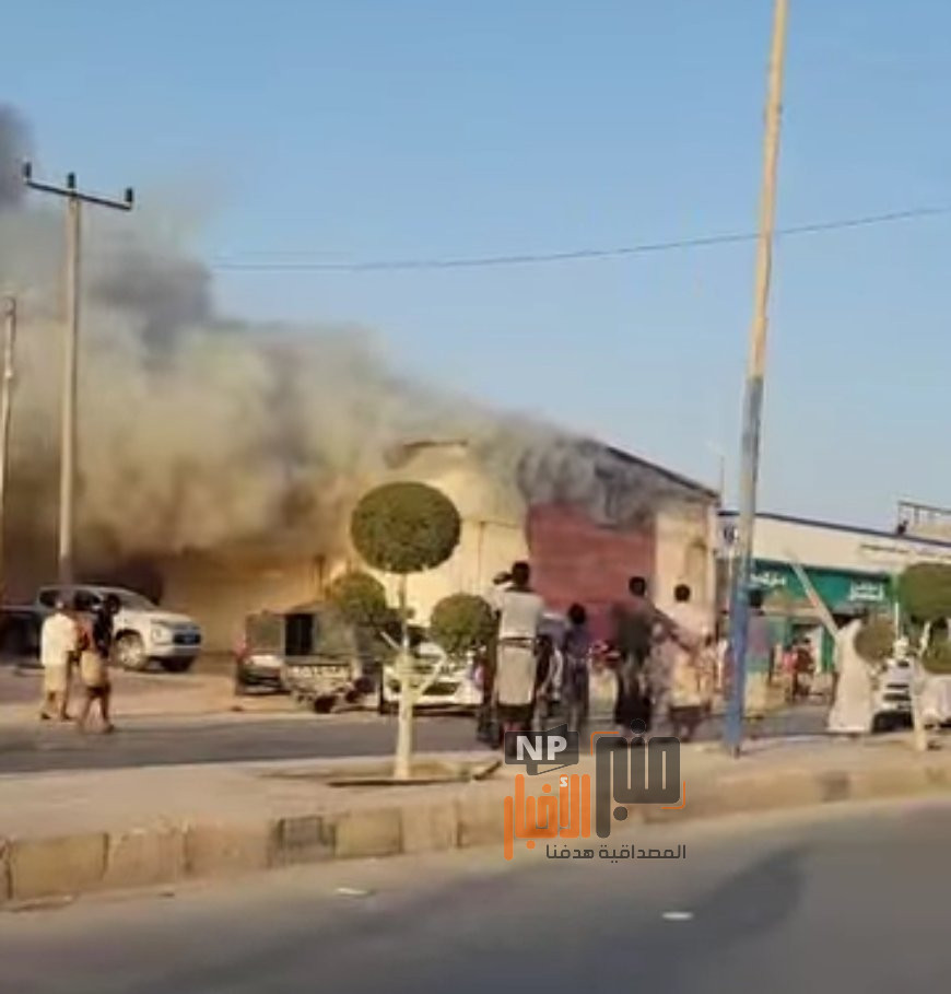 عاجل: حريق هائل يلتهم مستودع للكهربائيات والطاقة الشمسية في المهرة