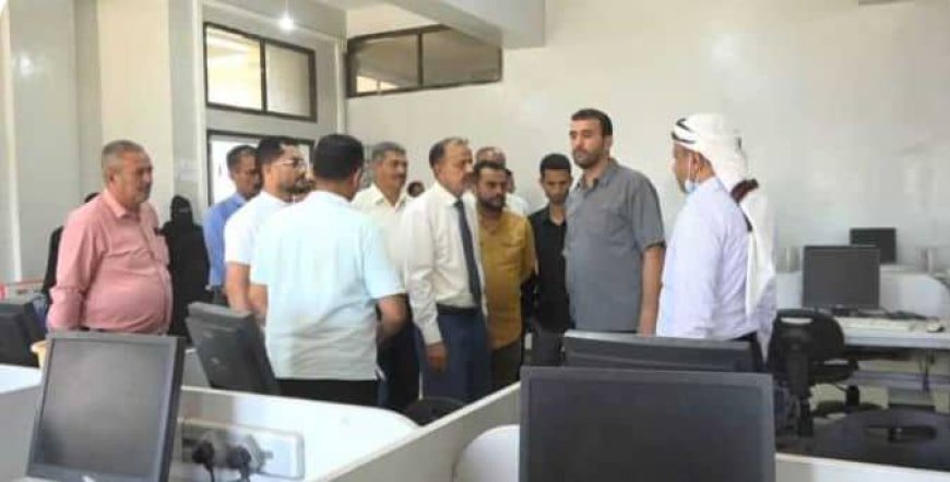 الخلية الإنسانية تباشر تنفيذ مشروعي الطاقة الشمسية ومعمل الحاسوب في فرع جامعة تعز بالتربة