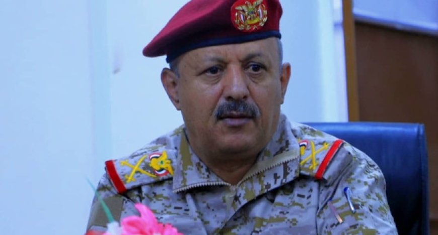 قائد المنطقة العسكرية الأولى الجعيملاني يوجه شكره لكافة قيادات الدولة وكافة الشخصيات العامة على تعازيهم في وفاة والدته...