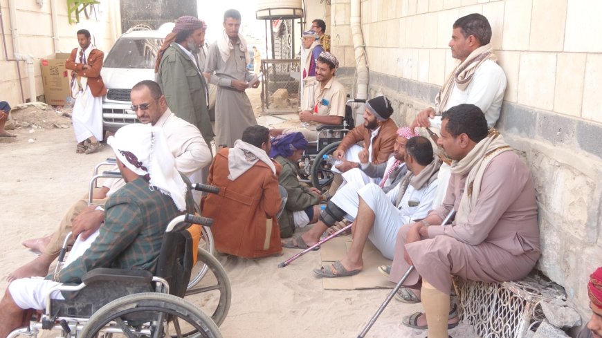 عاجل| الجرحى والمعاقون اليمنيون ينظمون احتجاجًا للمطالبة بحقوقهم