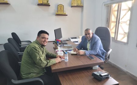 لقاء مثمر بين الأستاذ صهيب وديع ووكيل محافظة عدن لقطاع التعليم لمناقشة مطالب المعلمين