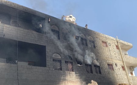 عاجل:حريق هائل يلتهم عمارة سكنية في شبوة والمواطنون يتدخلون لإنقاذ الموقف(صورة أولية)