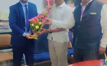 الدكتوراة بامتياز للباحث محمد عبدالرحمن في التمويل والإداره الماليه من جامعه بابا صاحب الهنديه