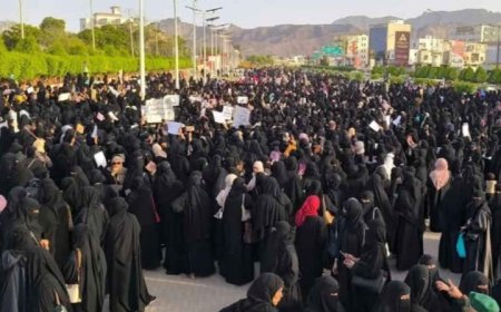 دعوة واسعة من نساء العاصمة عدن للموظفين والعمال للعصيان مدني جزئي ابتداءا من يوم غدا...