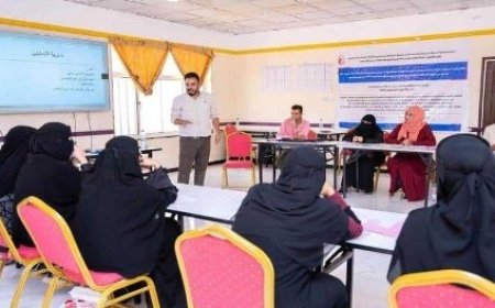 بدعم أممي أمهات المختطفين تنفذ في محافظة تعز  ثالث جلساتها الحوارية...