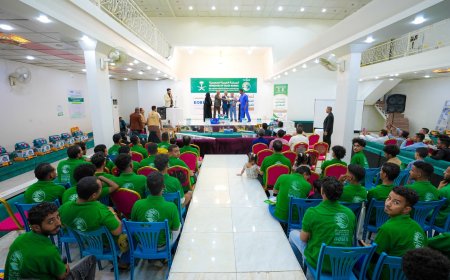 مركز الملك سلمان للاغاثة يسلم حقائب المهنة ل 95 من الشباب المستفيدين من مشروع التمكين بمحافظة تعز