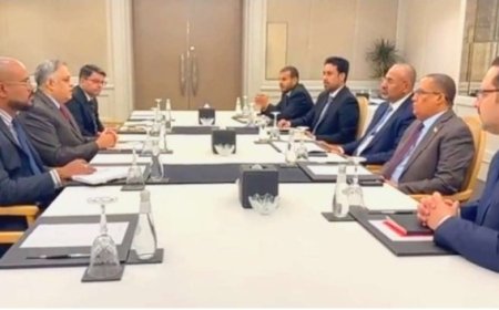 عضو الرئاسي الزُبيدي يثمن للهند دعمها الإنساني لليمن ...