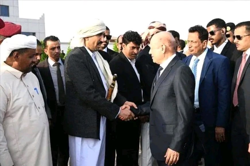 صحافي يكشف معلومات حصرية عن شخصية محورية في المشهد اليمني 