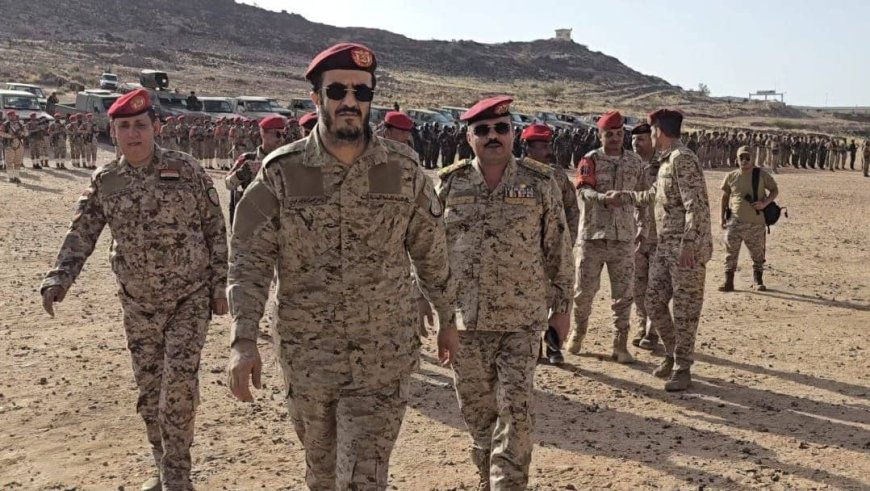 أركان الحزام الأمني بعدن يتفقد المواقع الأمنية ويشيد بصمود الجنود وجهوزيتهم...