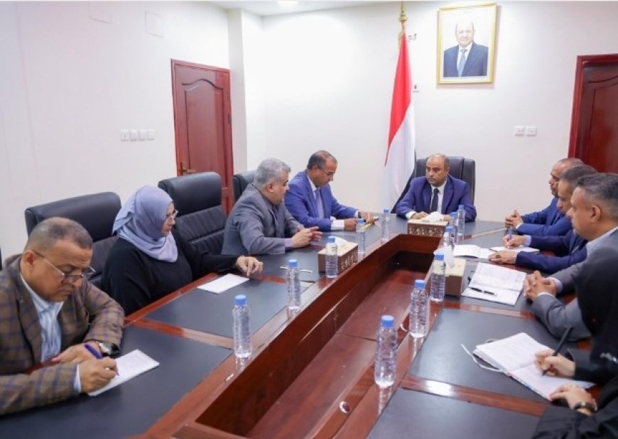 بدعم من البنك الدولي حكومة الشرعية تبدأ تحضيرات المسح الميداني لمشروع الحوالات النقدية...