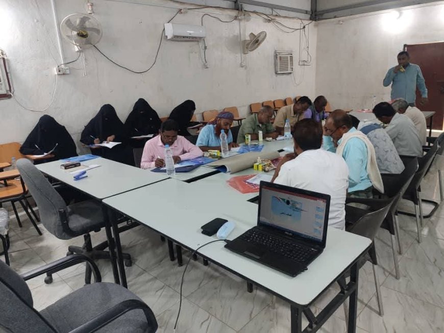 مؤسسة تهامة تواصل أنشطتها بورشة تدريبية لدعم الصحة النفسية للمعلمين في الخوخة...