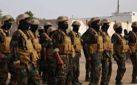 أمن محافظة أبين يحتفي بتخرج الدفعة الثالثة لقوات الطوارئ بعرض عسكري مهيب .. 