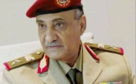 في زمن التخوين والتشويش.. ناشط يمني يشهد بإنصاف لوزير الدفاع الأسبق محمد ناصر أحمد