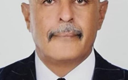 الدكتور محمد عباد البطاني: نموذج للتعاون والاحترام في الإدارة العامة للشؤون القانونية والجنسية