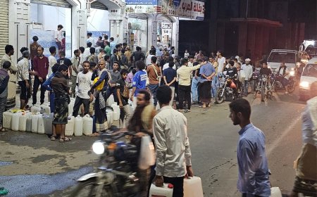 أزمة مياه خانقة في تعز.. طوابير طويلة أمام محطات التعبئة وأهالي يناشدون التدخل العاجل