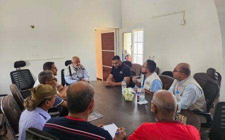 محافظ الحديدة يبحث مع منظمة "أكشن فور هيومانيتي" فرص تنفيذ مشاريع تنموية مدرة للدخل بالمحافظة..