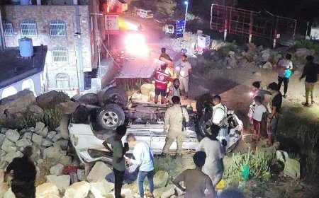 عاجل: نجاة ركاب من حادث انقلاب مروع في طريق جبل صبر بتعز(صور)