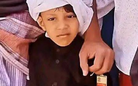 زنجبار: أسرة الطفل عبودي الميسري تطالب بإنقاذه بعد إصابته برصاص الاشتباكات والجهات المعنية تتجاهل