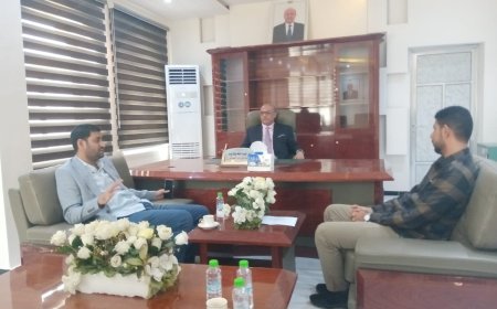 الدكتور واعد باذيب يباشر مهامه بزيارة ميدانية لقطاع الاتصالات عقب عودته من رحلة علاجية ناجحة