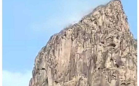 حرائق كبيرة تلتهم جبل مسمان في الأزارق في الضالع إثر صواعق رعدية...