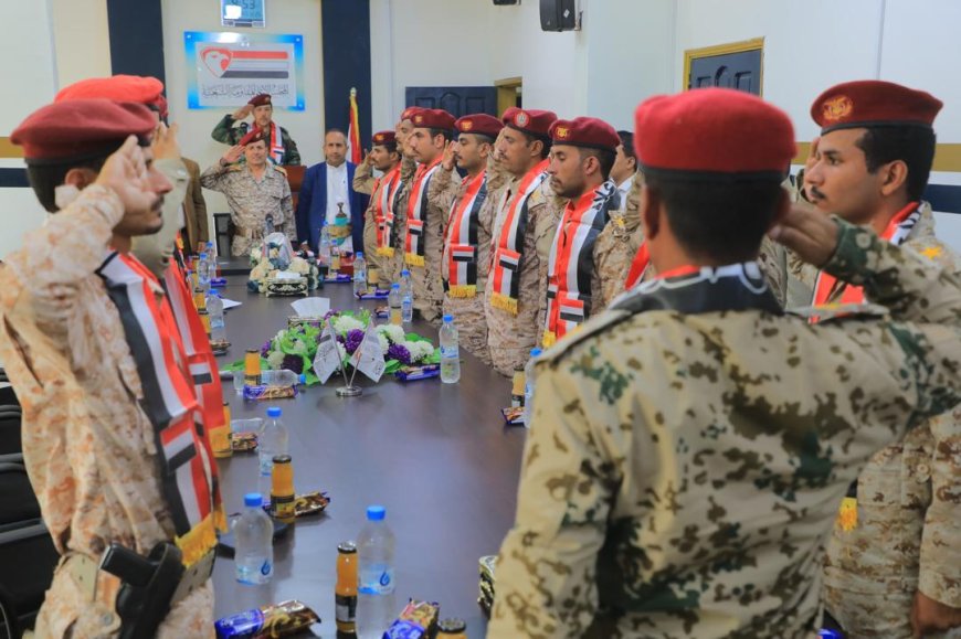 تعز ... المجلس الأعلى للمقاومة الشعبية يحتفي بخريجي محور تعز من الكلية الحربية