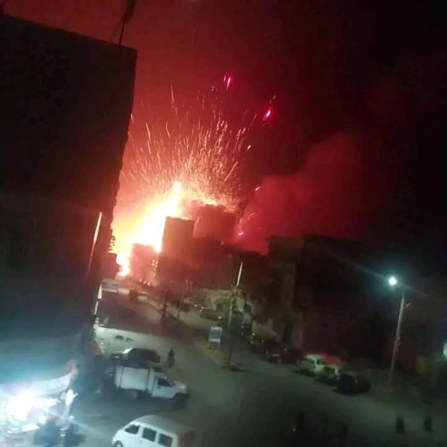 الحو,,ثيين يفجرون محطة وقود في تعز بطيران مسير ...