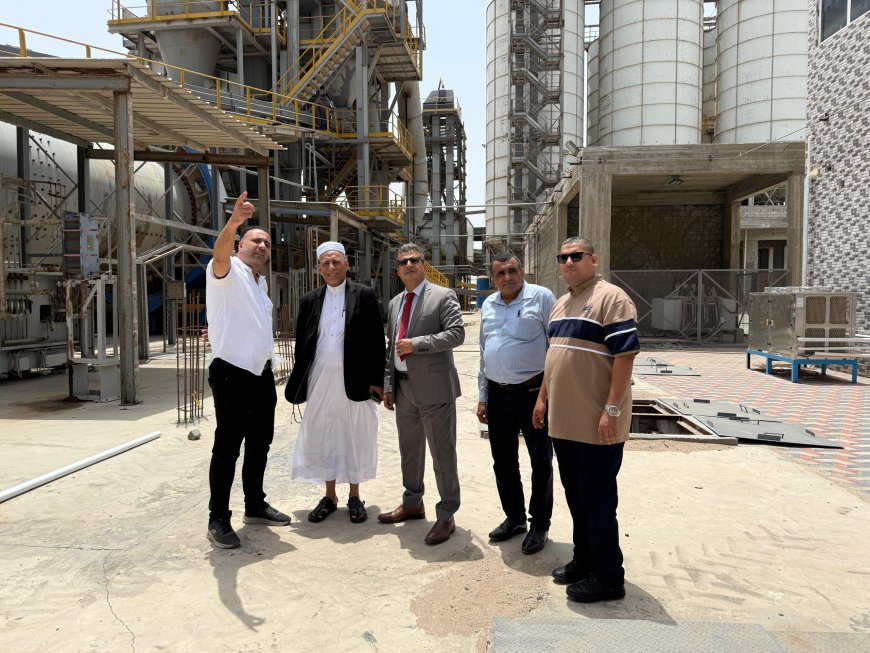 المدير العام التنفيذي لهيئة المواصفات والمقاييس يزور مصنع اسمنت دار اليمن بالعاصمة عدن