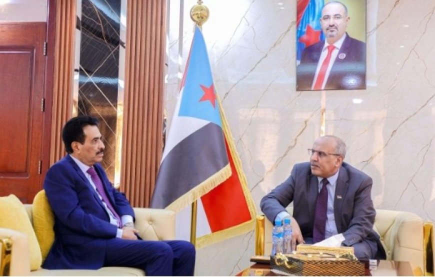 الكثيري يلتقي سفير اليمن في اندونيسيا ..