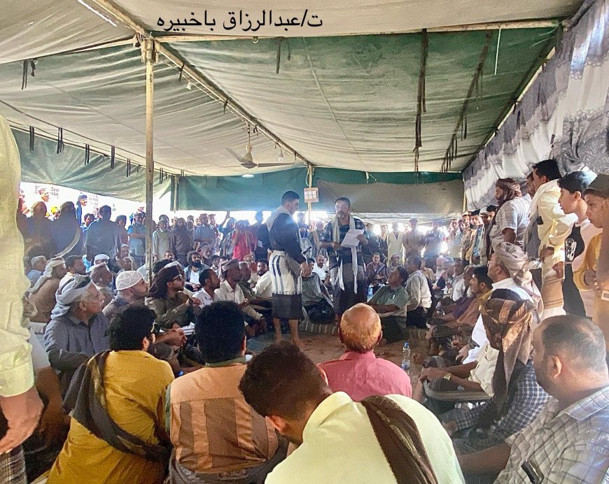 لاقت دعماً وترحيباً وارتياحاً واسعاً في محافظة ابين بحضور ابرز شخصيات المحافظة وجمع شعبي مهيب… تحكيم قبلي ينهي قضية مقتل فتحي الحييد