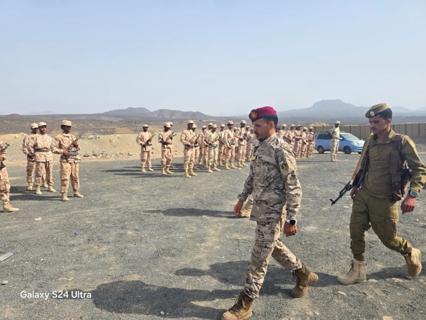 العميد نصر عاطف اليافعي قائد ألوية الدعم والإسناد يشيد بجاهزية اللواء الثاني دعم واسناد بمحور أبين 