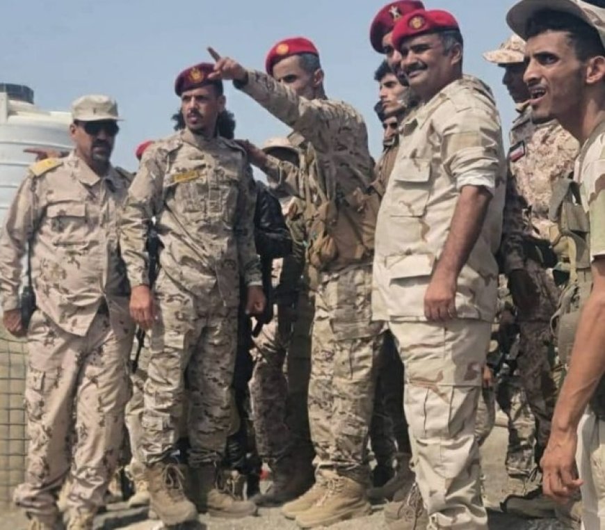 قائد الدعم والإسناد يتفقد جاهزية اللواء الثاني بمحور أبين القتالي..
