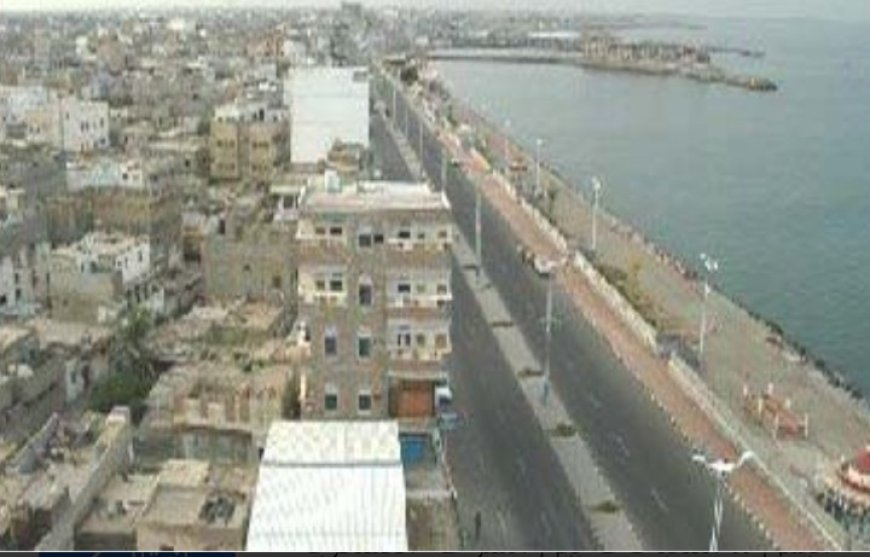 عقيد في شرطة الحديدة يشكو معاناته من الميليشيات الحو,,ثية ....