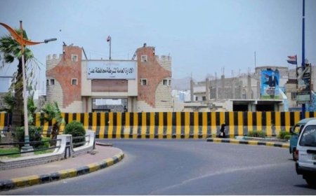 شرطة العاصمة عدن تؤكد التزامها بترجمة التحسن في سعر صرف العملة المحلية ..