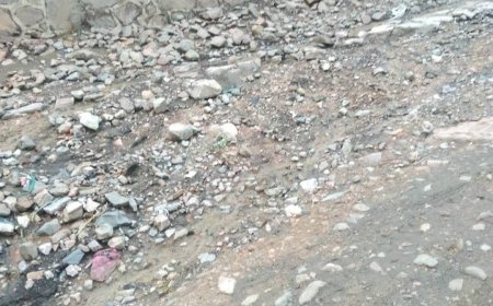 تعطّل الطريق بين تعز وعدن بسبب السيول.. وتحذيرات للمسافرين من النقابي صلاح الرحال(صورة)