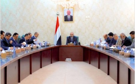 اللواء الزُبيدي يشدد على ضرورة المضي قدماً في اتخاذ إجراءات صارمة لحماية المكاسب الاقتصادية..