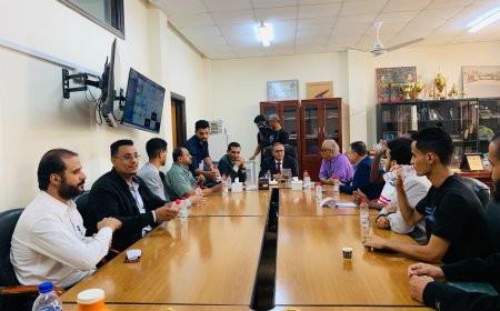 افتتاح أول مكتبة خيرية في كلية الحقوق بجامعة عدن لدعم الطلاب بالكتب والمراجع