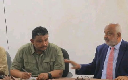 محافظ الحديدة يوجه بتخفيض الأسعار ويحذر من التلاعب بقوت المواطنين...