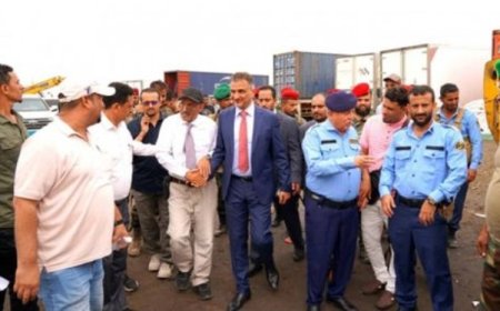وزير الدولة محافظ العاصمة عدن يؤكد أن ميناء الحاويات يمثل شريانًا اقتصاديًا حيويًا وواجهة سيادية...