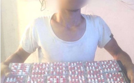 الحزام الأمني بلحج يضبط سائق باص بحوزته مخدرات...