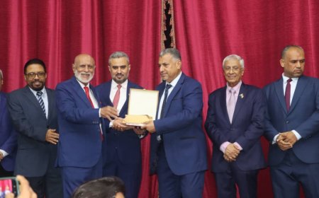 نائب محافظ عدن يكرم كوكبة من المسرحين بحفل فعالية اشهار الهيئة الاستشارية للفنون المسرحية...