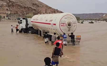 السيول تعزل مناطق في حضرموت وتقطع الطرق بين الساحل والوادي...