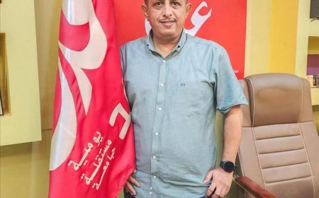 فتحي بن لزرق: يطالب بإيقاف صرف رواتب المسؤولين في الخارج 