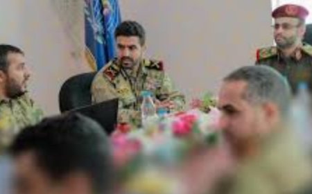 تجهيزات حو,,ثية  لبث اعترافات قسرية مصورة  لناشطين وعدد من الشباب ...