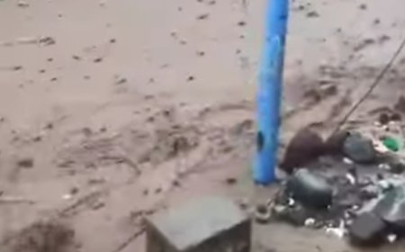 عاجل:أمطار غزيرة تغرق شوارع القلوعة بعدن ومناشدات لإنقاذ الأهالي