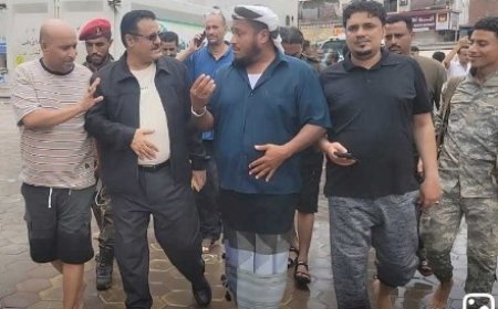 الداؤودي والحسيني يشرفان على أعمال شفط مياه الأمطار في عدد من شوارع مديرية المنصورة...