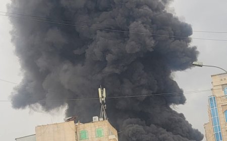 عاجل:مشاهد مروعة من صنعاء إثر الغارات الإسرائيلية.. ومواطنون يتحدثون "كرة من النار تركض خلفنا.. مشهد القيامة"