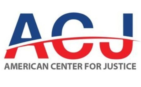 المركز الامريكي للعدالة : الحو,ثيون ارتكبوا جريمة حرب في ريمة..